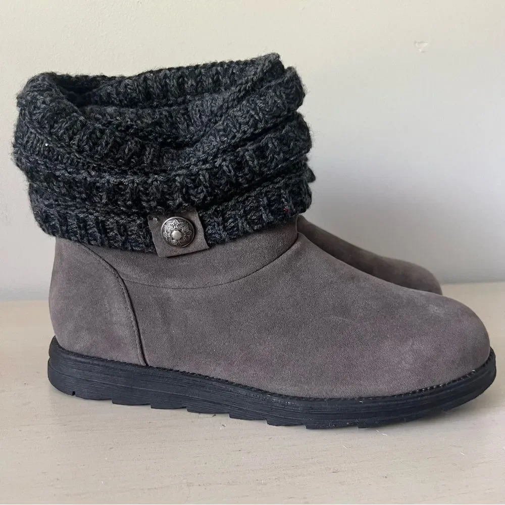 NWOT Muk Luk sz 10 Patti Cable Cuff Boots- Gray Knit Ankle Slippers